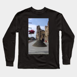 Mercat Cross & Town Hall, Rutherglen, Scotland Long Sleeve T-Shirt